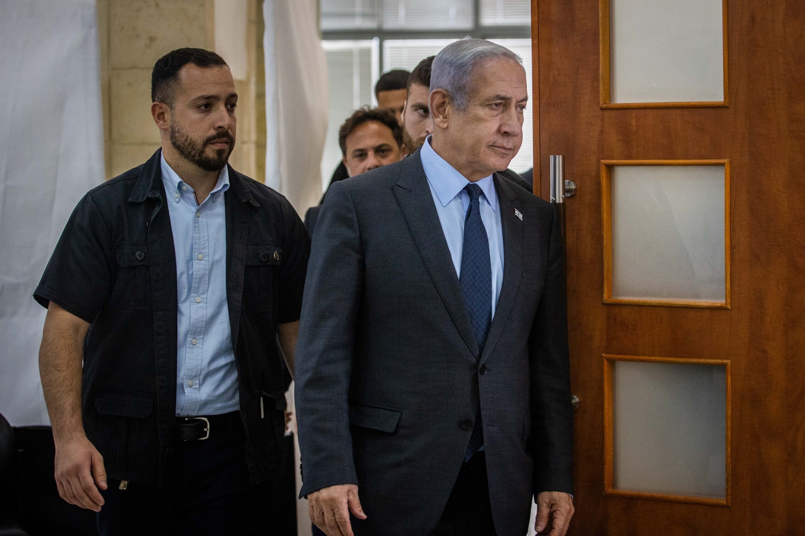 שופטי נתניהו: על הפרקליטות ויועמ"ש הכנסת להשיב עד יום ראשון