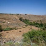 חיזבאללה חזר לגדר? תיעודים מטרידים מגבול לבנון | צפו