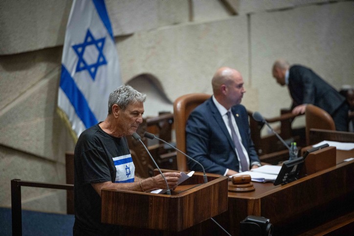 חבר הכנסת רם בן ברק: "נתניהו גורם נזק יותר מהאיראנים"