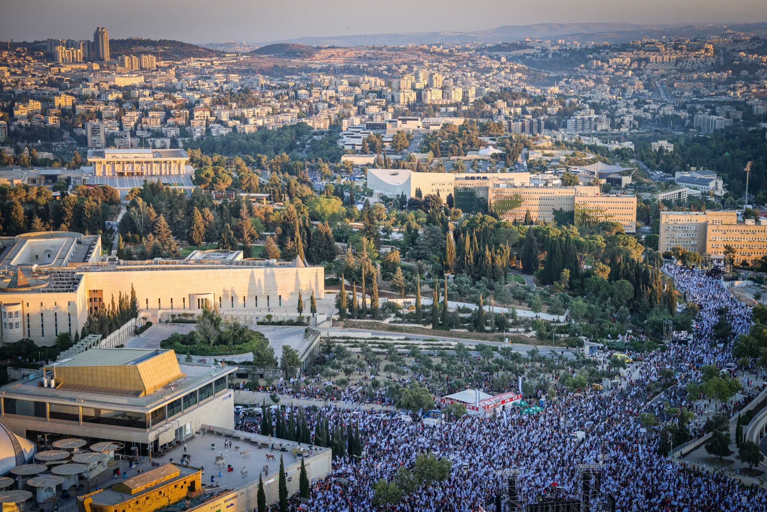 ממשל טראמפ חוקר: גופים ישראלים קיבלו מימון אמריקאי למחאות
