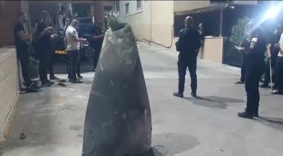 טיל נ"מ שוגר מסוריה והתפוצץ במרחב האווירי של ישראל | צפו