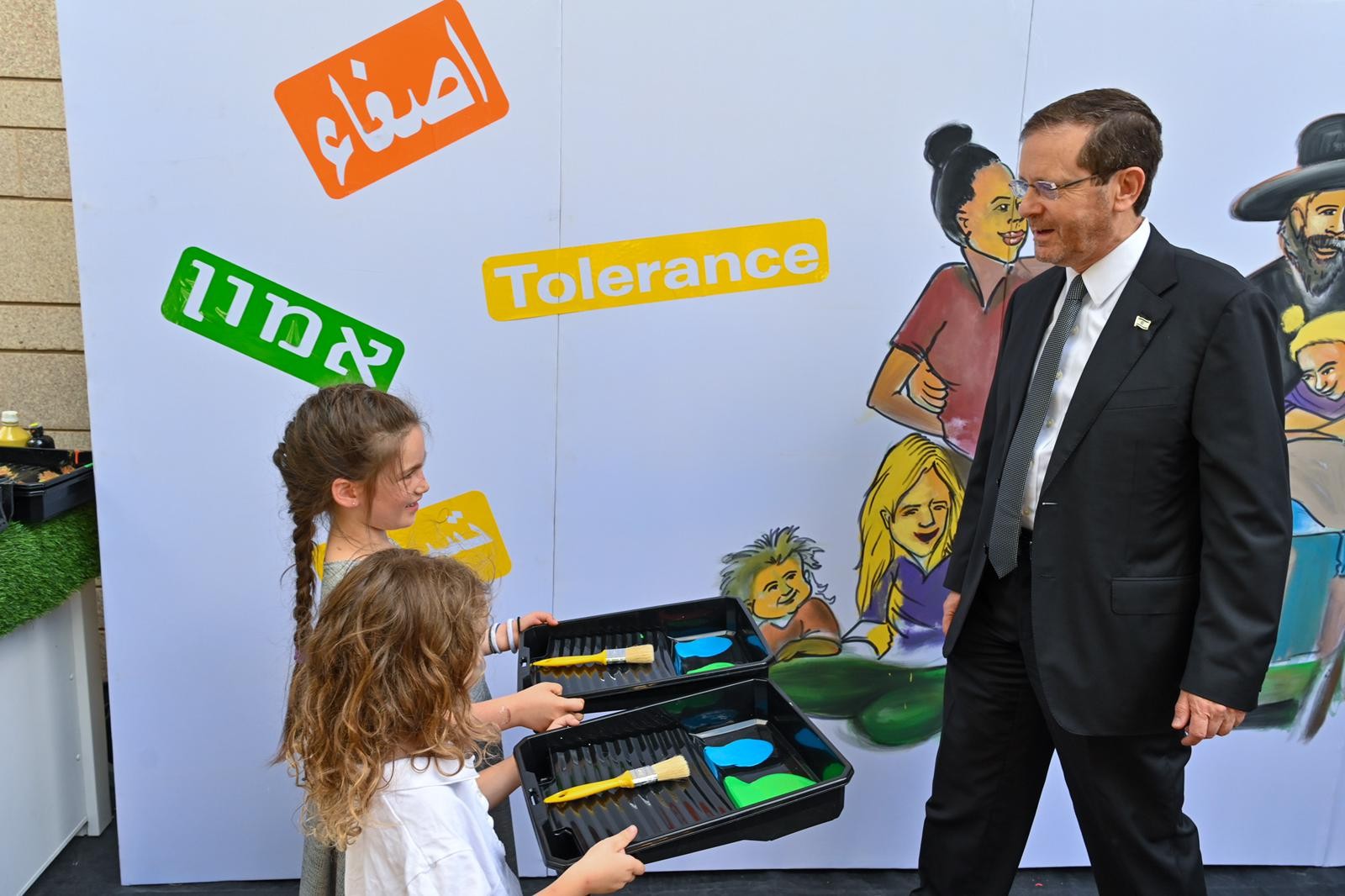 "מחליפים מילה בקהילה": בית הנשיא השיק תוכנית חדשה