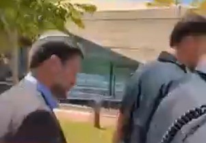 "בגללך אני מתבייש בכיפה שלי!": עשרות מפגינים במתקפה נגד סמוטריץ'