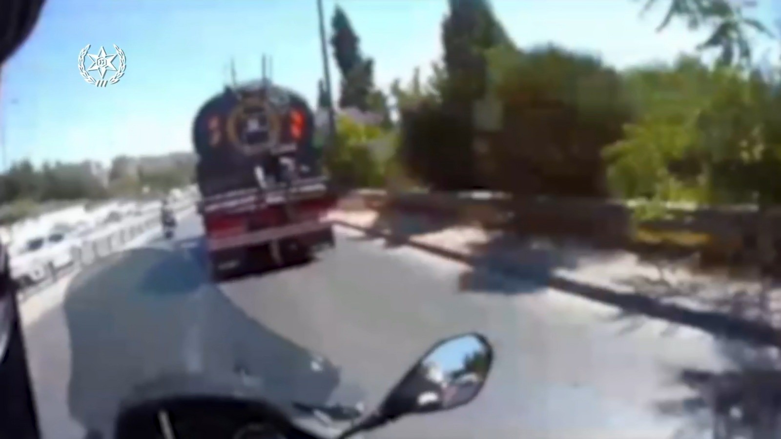 המרדף המשטרתי שהסתיים בתפיסת נהג משאית כבדה ללא רישיון | צפו