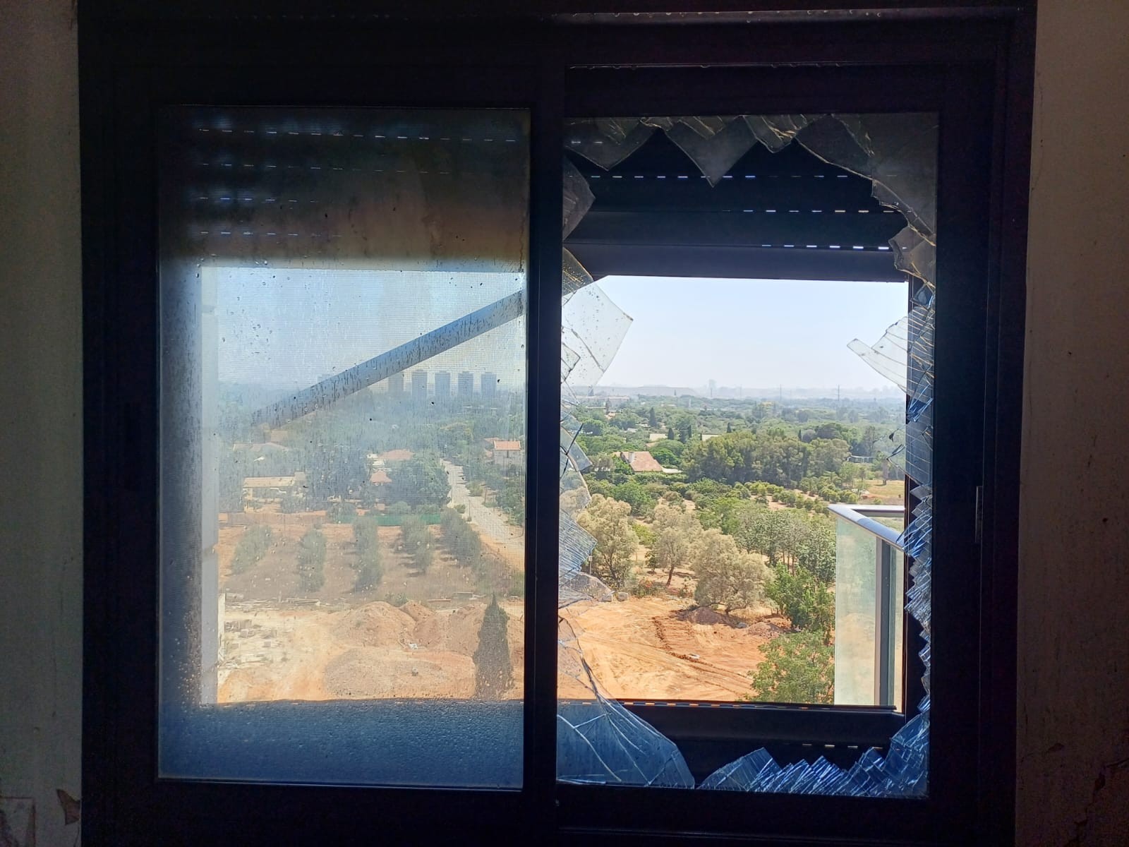 פיצוץ במבנה, צרחות אימה - ואם ובנה שנפצעו: תקרית מבהילה במרכז