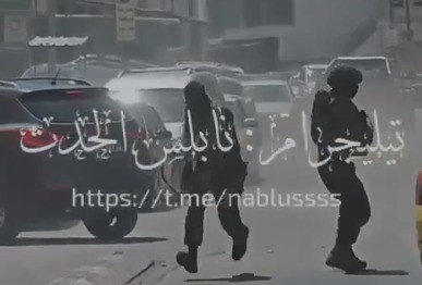 ניסיון דריסה בצומת עינבוס, לוחמינו ביצעו ירי באוויר; המחבל נלכד