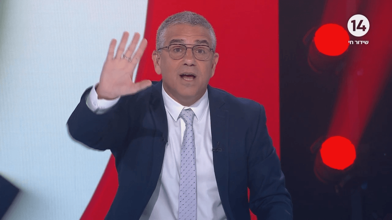 ינון מגל הושעה מרדיו 103FM בגלל החרם שהוביל נגד בנק לאומי