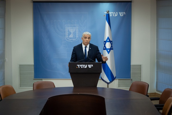 סקר דרמטי: התרחיש שירסק את יש עתיד, ויעניק לגוש הימין 61 מנדטים