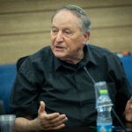 ‏יו"ר ארגון המורים מודיע: אנו משהים את השביתה בתיכונים