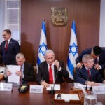 פיצוץ בממשלה: רה"מ צעק על השר וסרלאוף ונטש את החדר בזעם