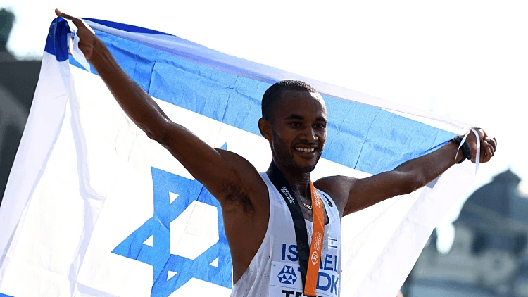 מדהים: האצן הישראלי מארו טפרי הוא סגן אלוף העולם במרתון