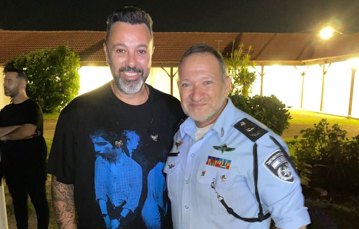 מרגש: זו הסיבה שליאור נרקיס נפגש עם המפכ"ל שבתאי