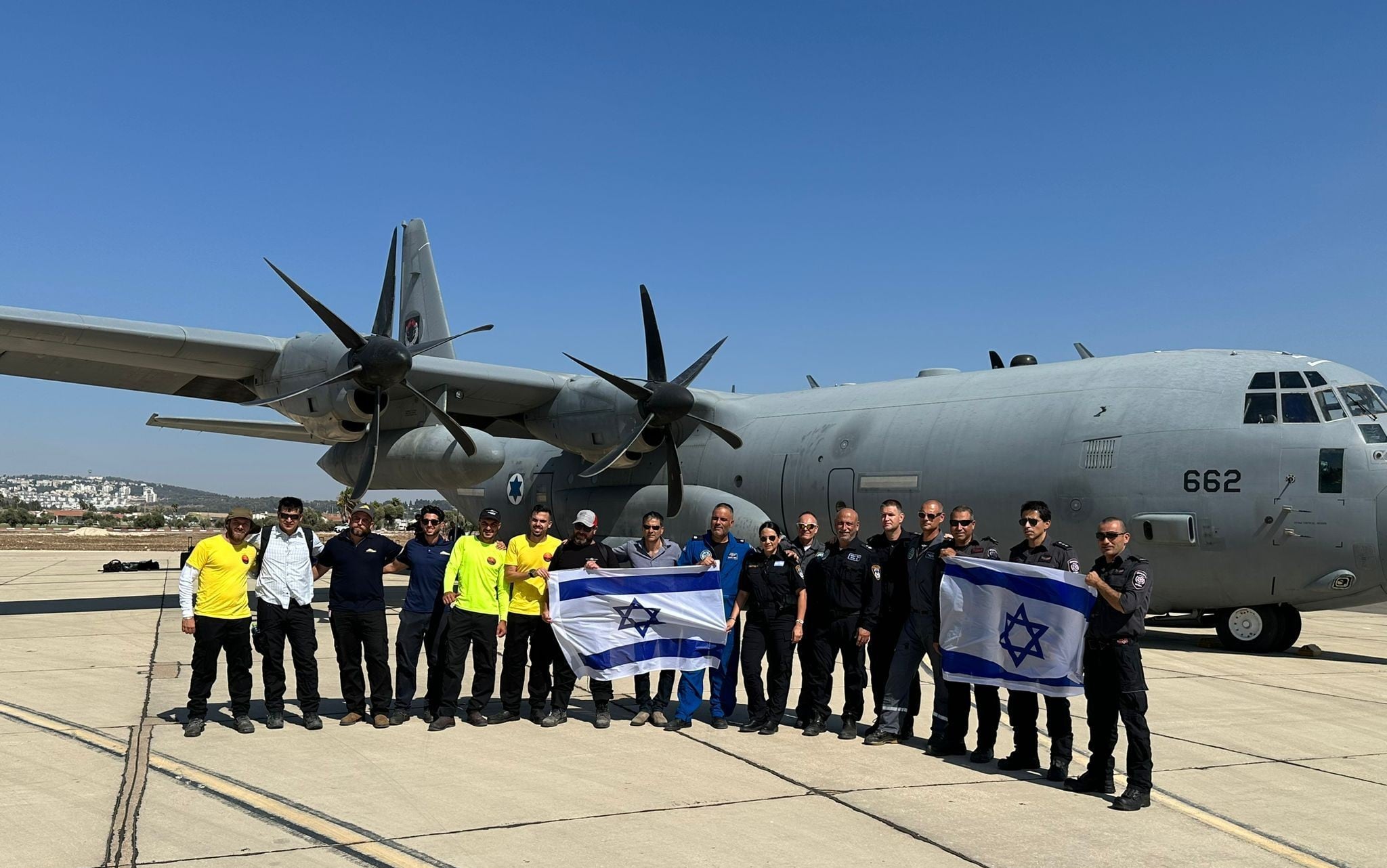 שריפות ענק משתוללות בקפריסין, משלחת סיוע ישראלית תטוס למדינה