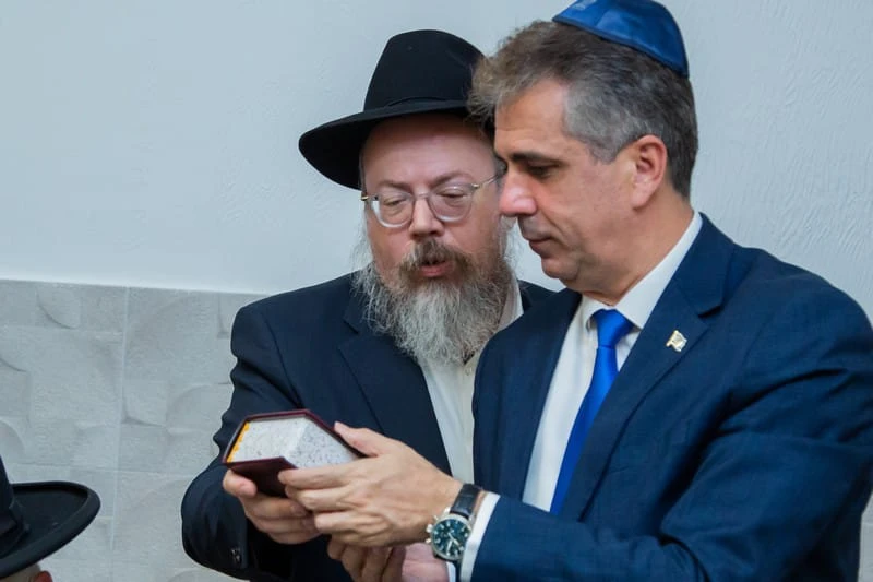 שר החוץ במולדובה. צילום באדיבות חב"ד