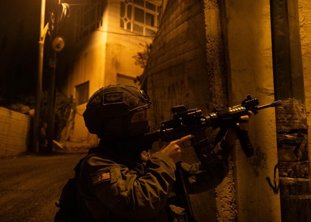 לילה מתוח ביו"ש: כוחותינו השמידו מעבדת נפץ ומחסן מטענים בבלאטה