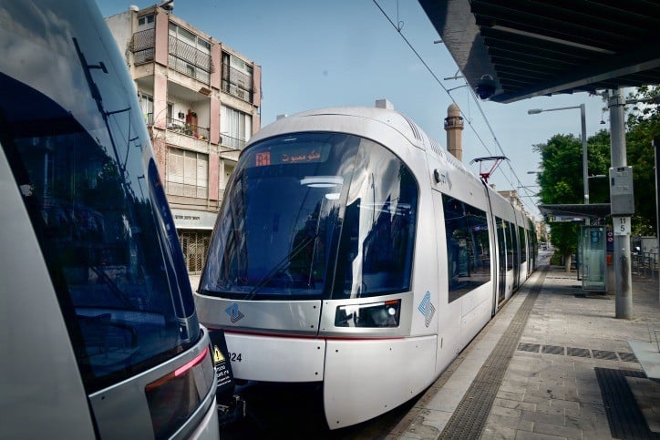 הקו האדום של הרכבת הקלה בגוש דן יוצא לדרך | קרדיט: אבשלום ששוני, פלאש90