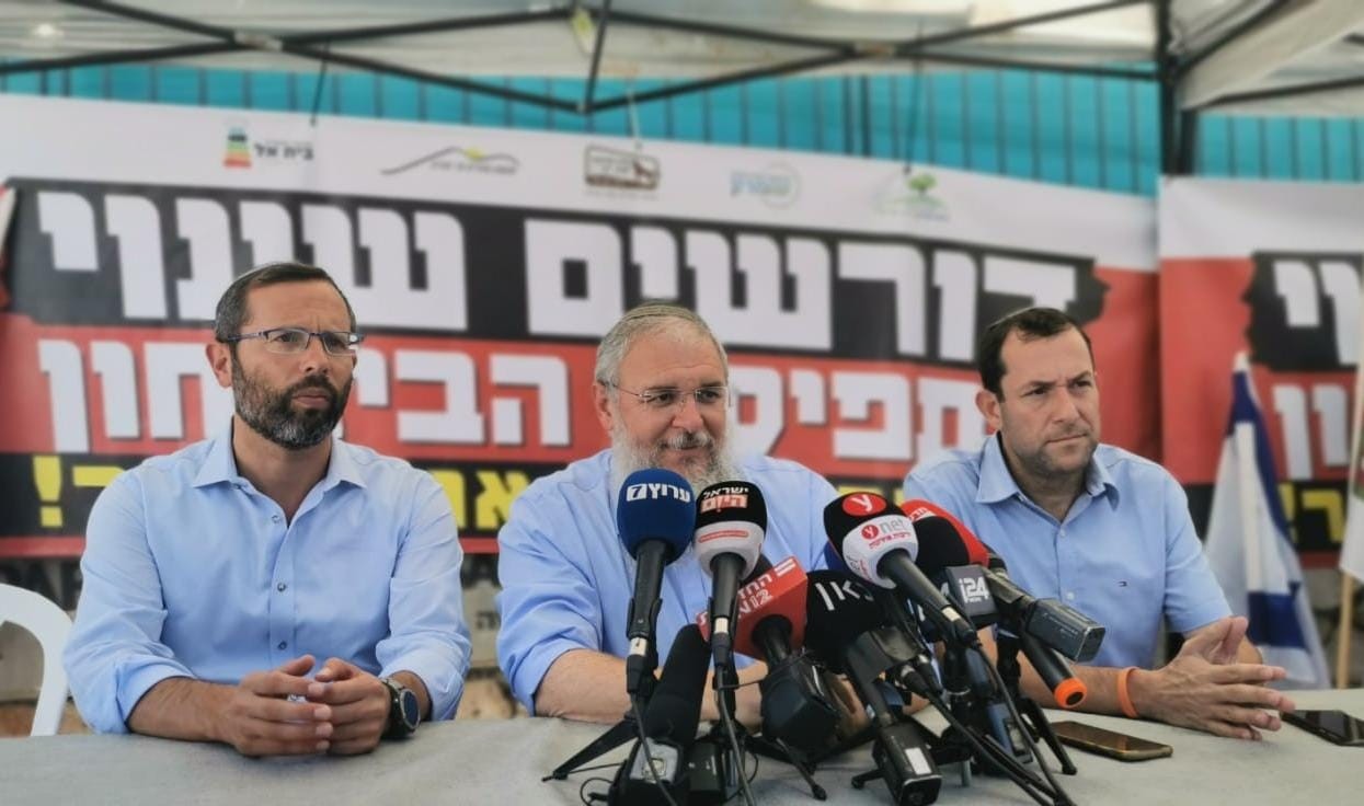 ראשי הרשויות ביו"ש: "לגבות מחיר כואב ויקר מהרשות הפלסטינית"