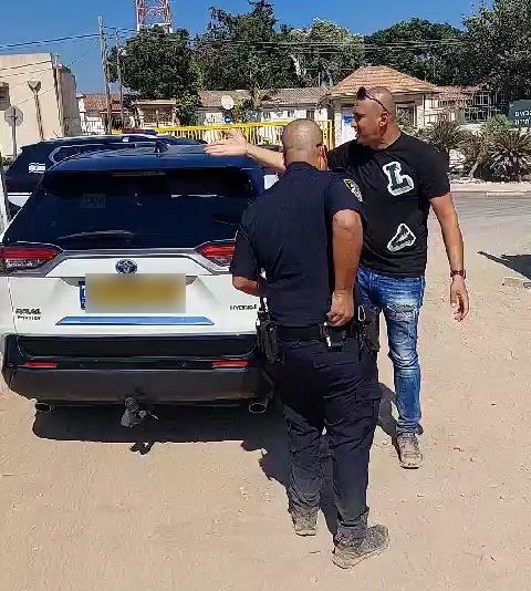 החקיקה עובדת: המשטרה עצרה ערבי שניסה לגבות פרוטקשן בצפון