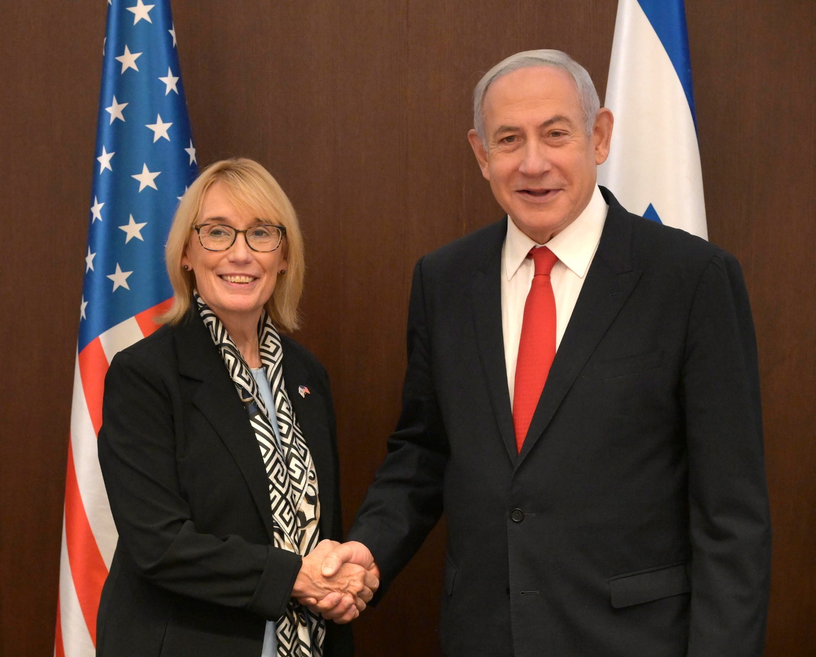 רה"מ נתניהו נפגש עם הסנאטורית הדמוקרטית: "הודה על התמיכה"