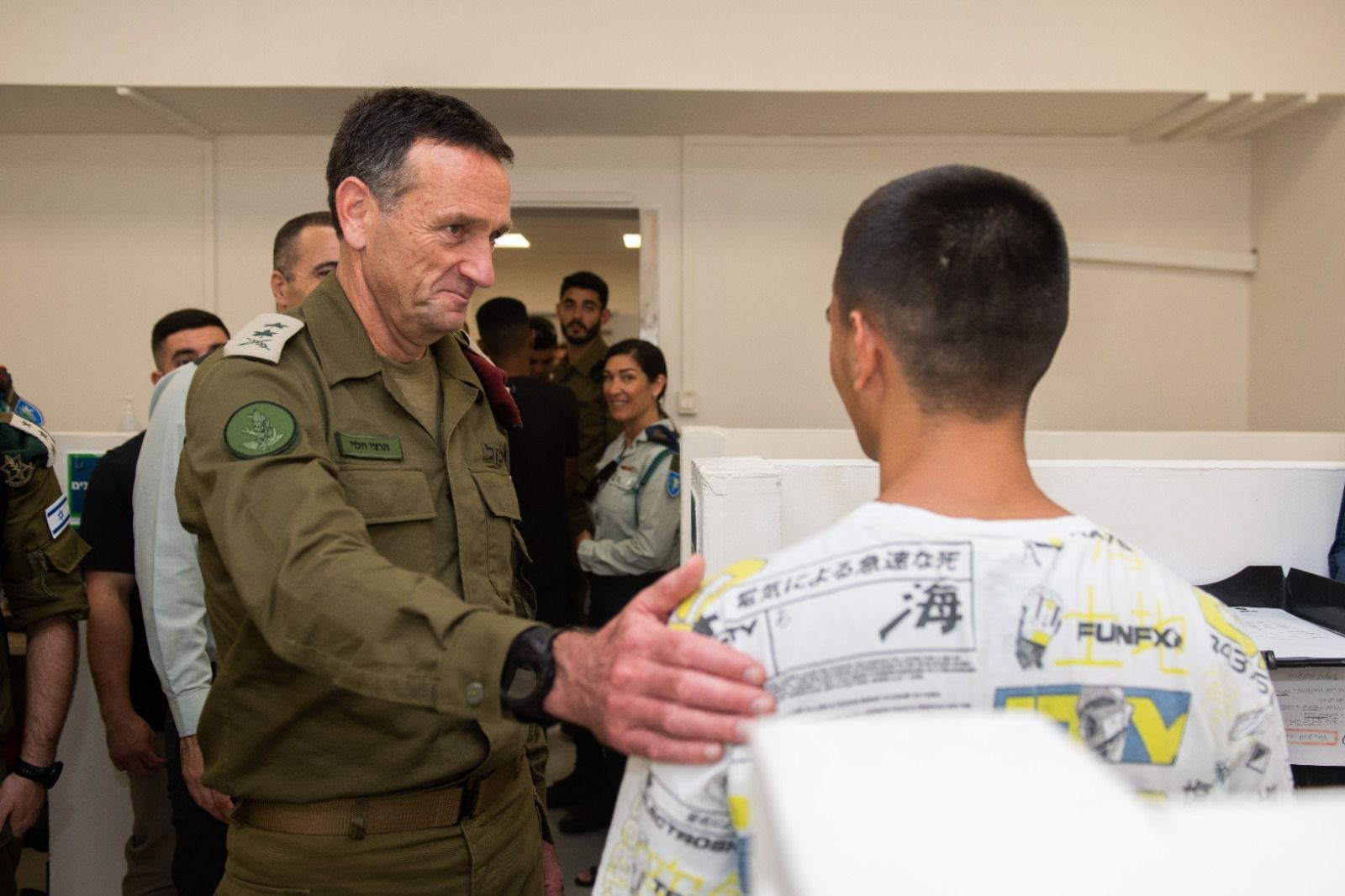 הרמטכ"ל שוחח עם ההורים של המתגייסים: "קשה להם עם המחלוקת"