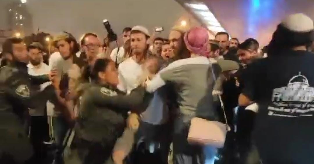 ירושלים: שלושה מפגינים נעצרו במחאה על מעצרו של יחיאל אינדור