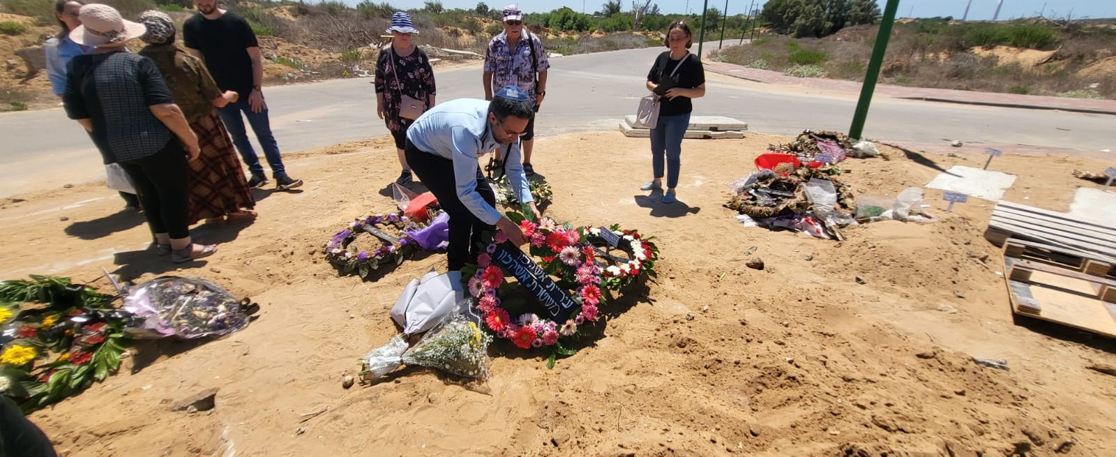 בעקבות פוסט ברשת: שוטרים ליוו למנוחות ניצולת שואה ערירית