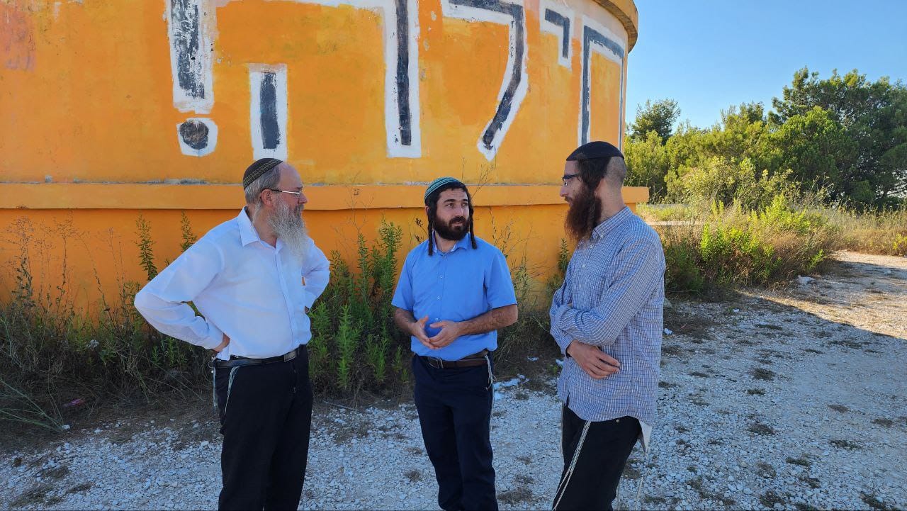 "נחושים לפעול לתיקון העוול": ח"כ צבי סוכות הגיע הבוקר לחומש 