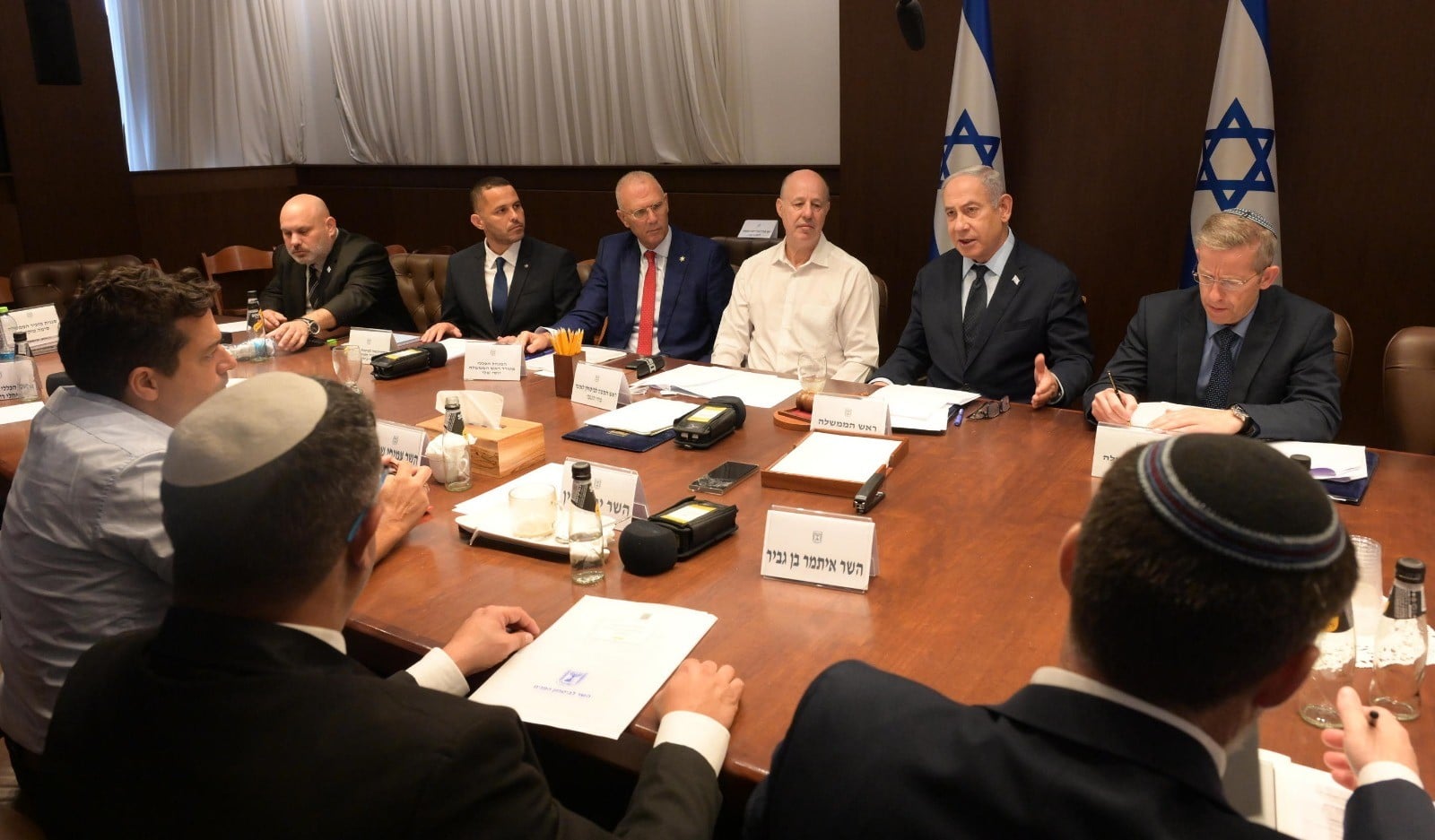 דיון מיוחד. צילום: עמוס בן גרשום לע"מ