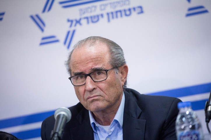 באיחור ניכר: רה"מ נתניהו ספד לראש המוסד לשעבר שבתי שביט