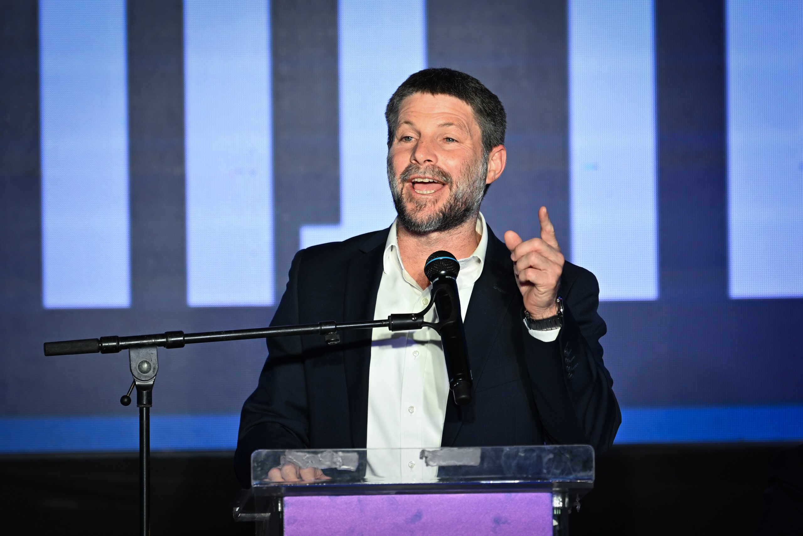סמוטריץ' מגיב לחשיפת עכשיו 14: "ההיפך הוא הנכון"