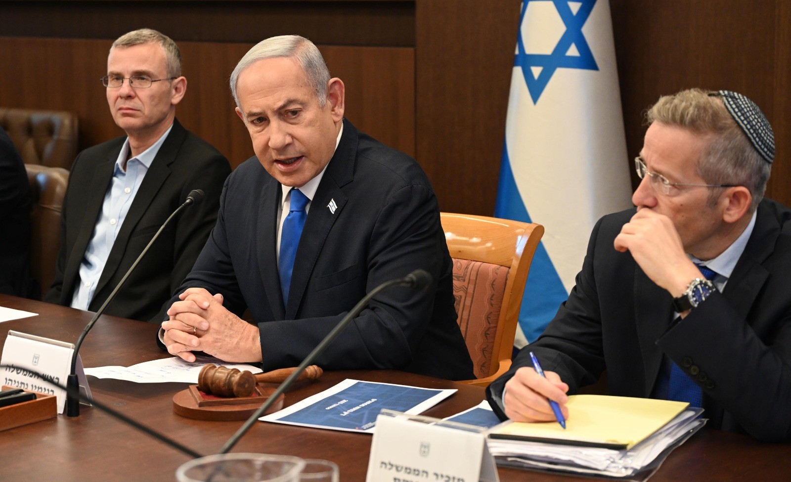 רה"מ על ההתפרעויות: "מבקשים צעדים חזקים, כולל גירוש מיידי"