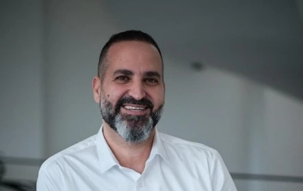 יסחוף את הצעירים? מאיר בלעיש הגיע לקרית עקרון ויש לו תכניות