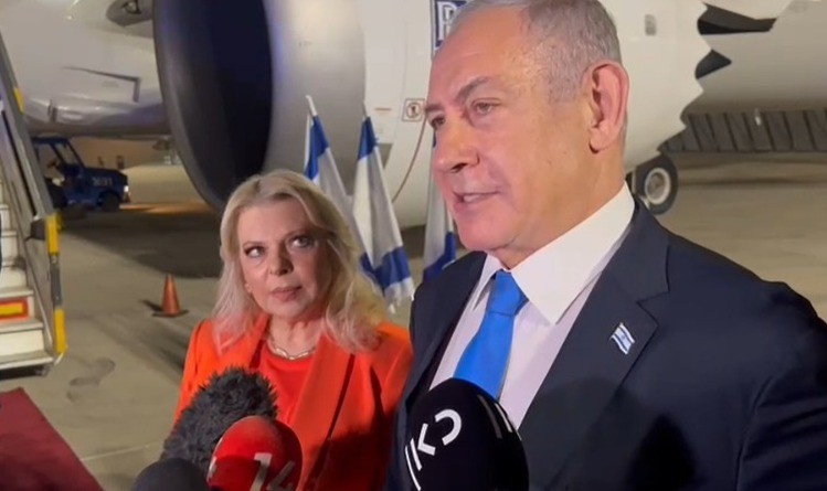 ראש הממשלה בנימין נתניהו יחד עם רעייתו שרה נתניהו לפני המראתם לארצות הברית. צילום: לע"מ