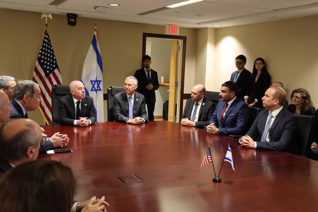 השגריר הרצוג בטקס אישור הפטור מוויזה: "חלום שמתגשם"