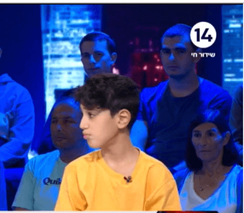 אם ובנה ששרדו את הטבח בנתיב העשרה בריאיון לפטריוטים