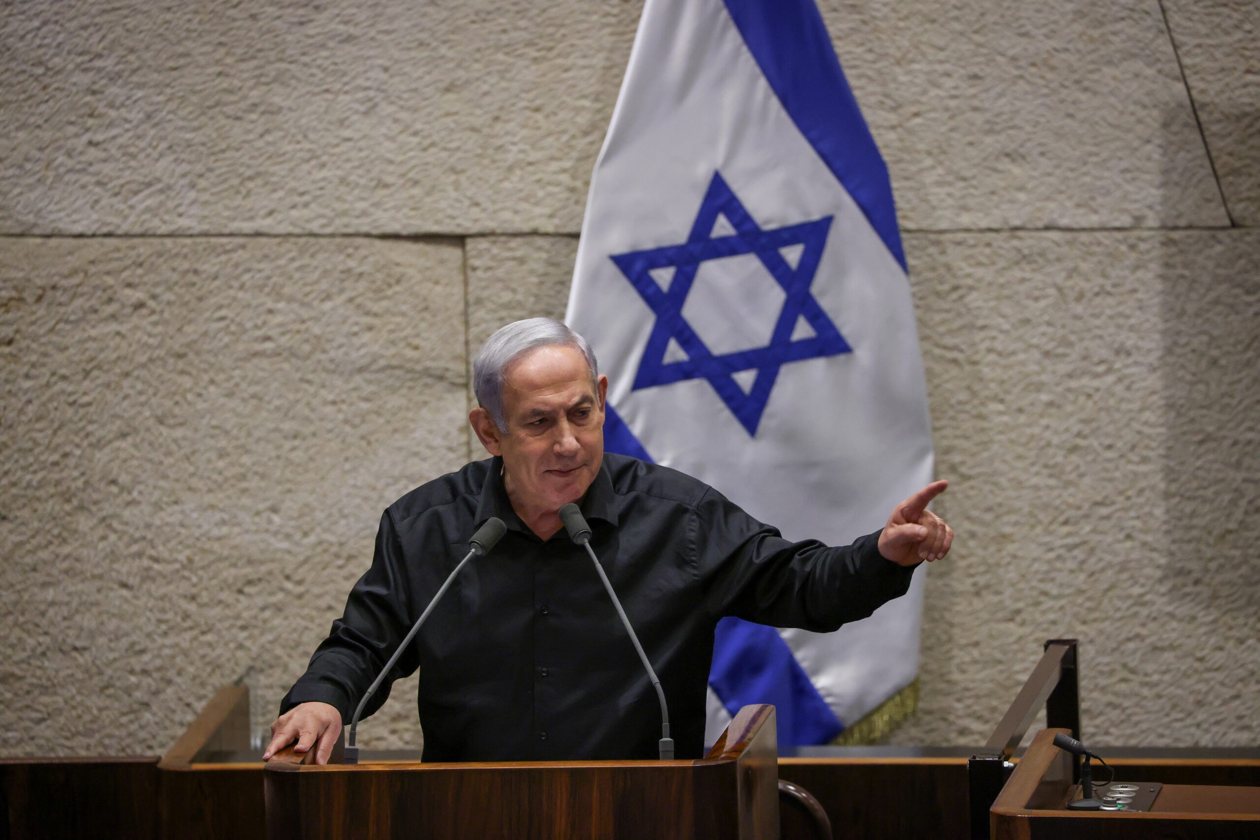 נתניהו זעם בישיבת הממשלה: "ילד חרדי הוא לא ילד?"