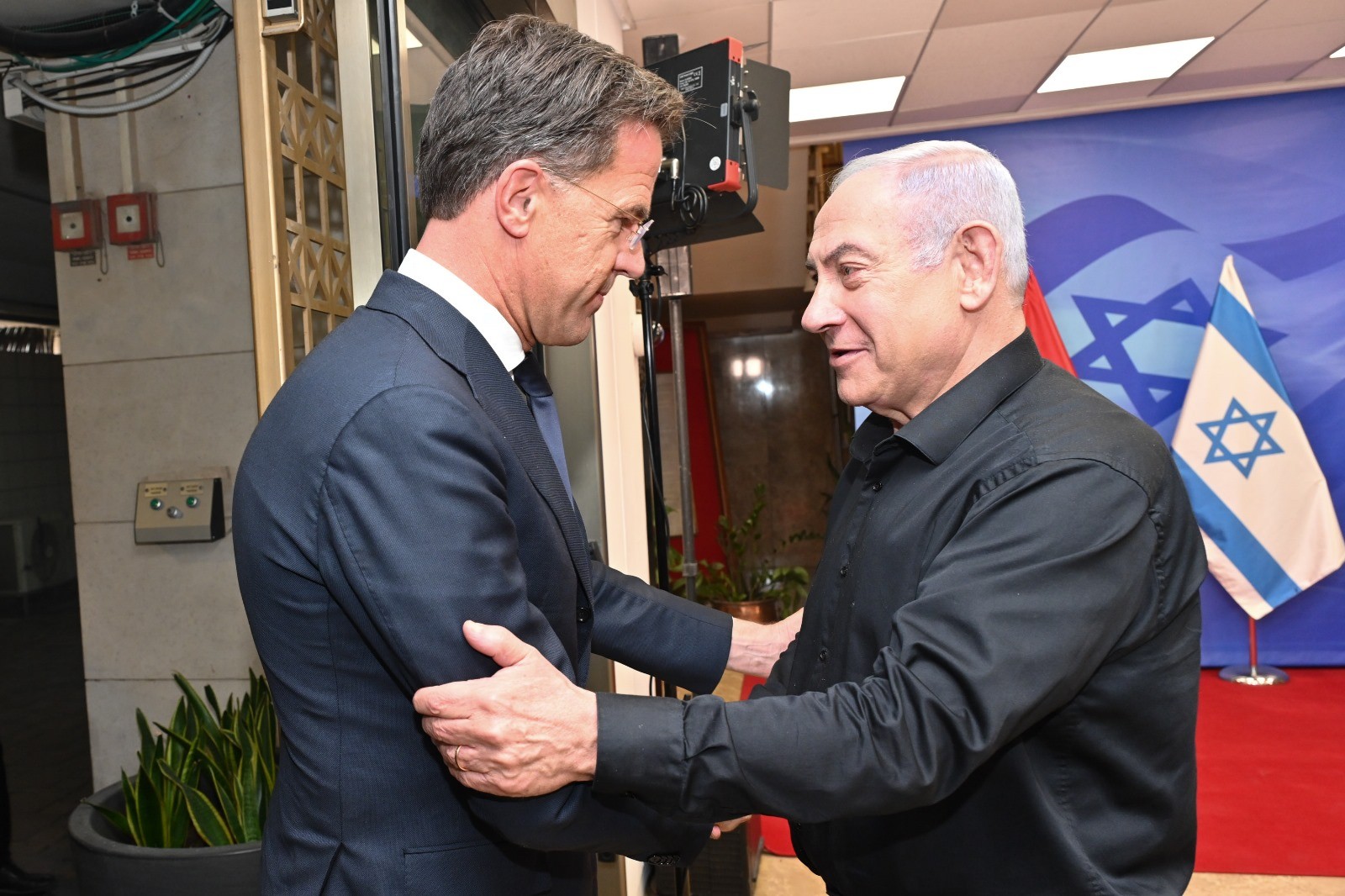 רה"מ נתניהו: "מעולם לא ראיתי דברים נוראיים כמו אלה"