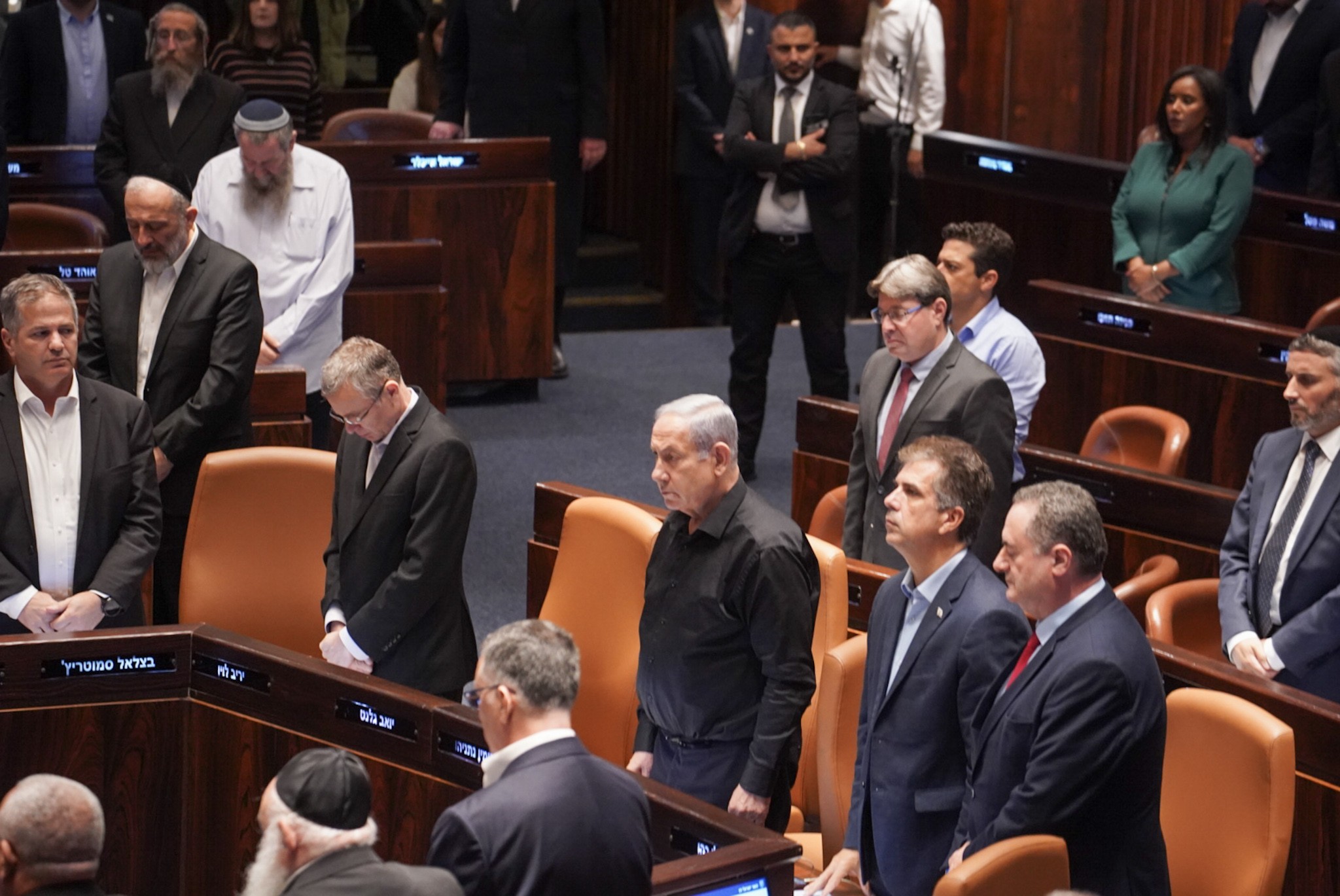 ח"כים ערביים יצאו במופגן מהמליאה בדקת הדומייה לזכר הנופלים