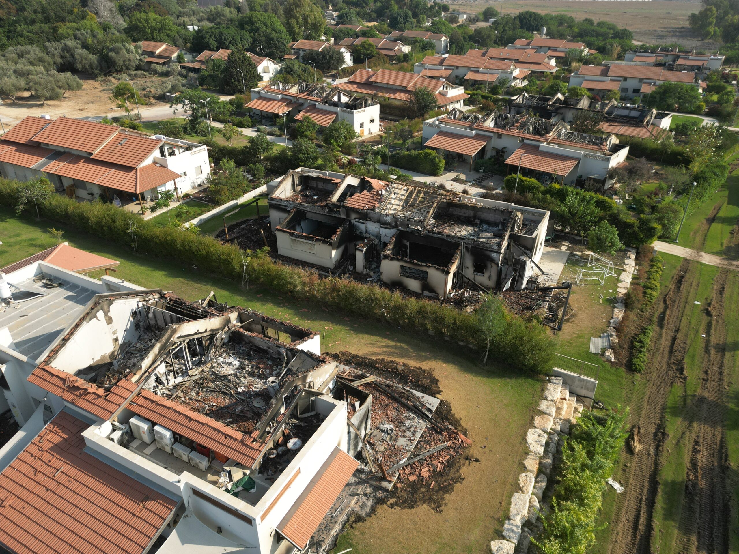 הזוועות בקיבוץ בארי | צילום: אריק מרמור, פלאש 90