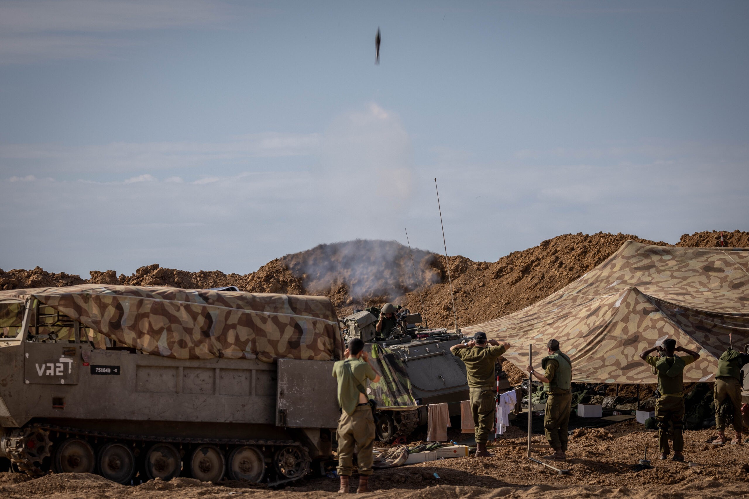 מבצע ביטחוני הגדול בתולדות ישראל: מהאוויר והים, שלב אחר שלב