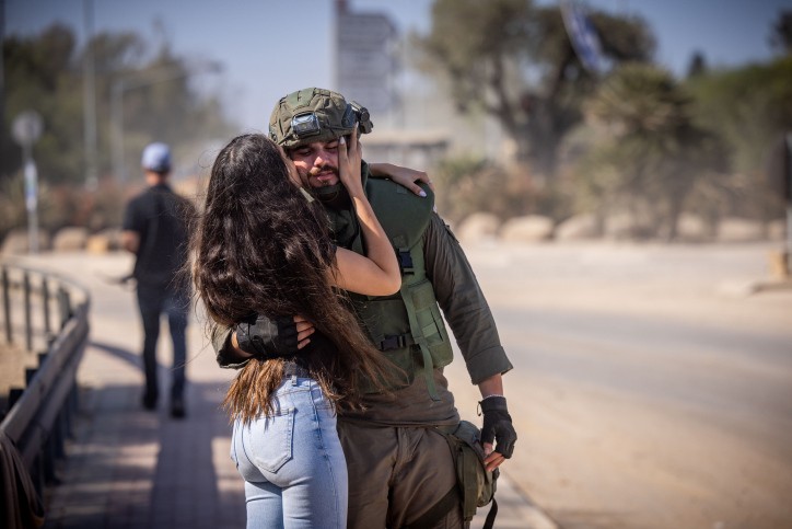 עזבו הכל מאחור ויצאו להגן על הבית | הצדיעו למילואימניקים