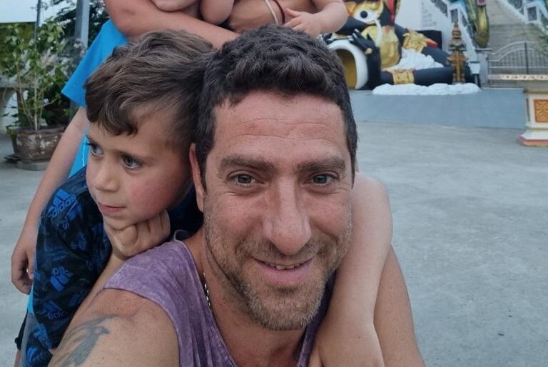 השחקן הודיע: אני ומשפחתי עוזבים את הארץ ועוברים לתאילנד