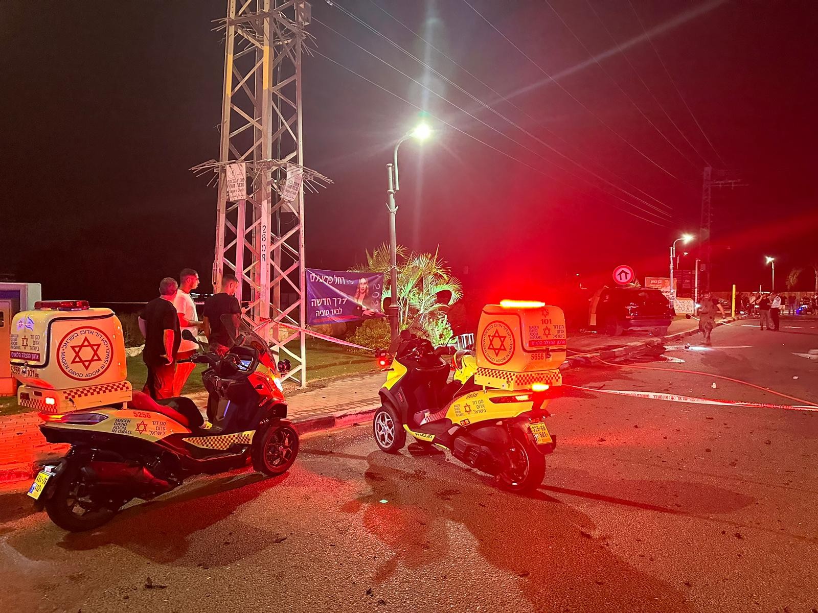 זירת האירוע בכניסה לישוב חצב | צילום: מד"א