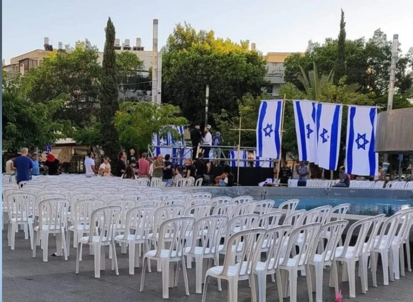 מצטרפת לתל אביב: עירייה נוספת לא תאפשר תפילות במרחב הציבורי