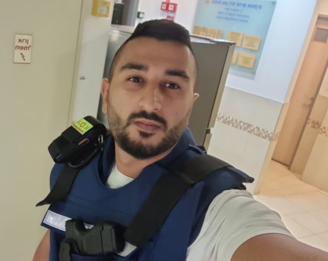 חובש מד"א דחה את חתונתו כדי להמשיך להציל חיים