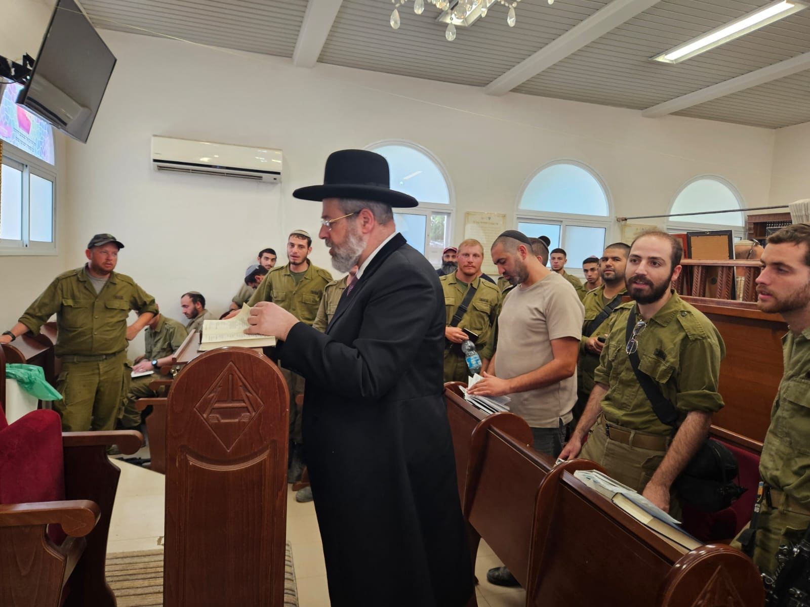 הרב הראשי במסר חשוב ומחזק ללוחמי צה"ל | תיעוד