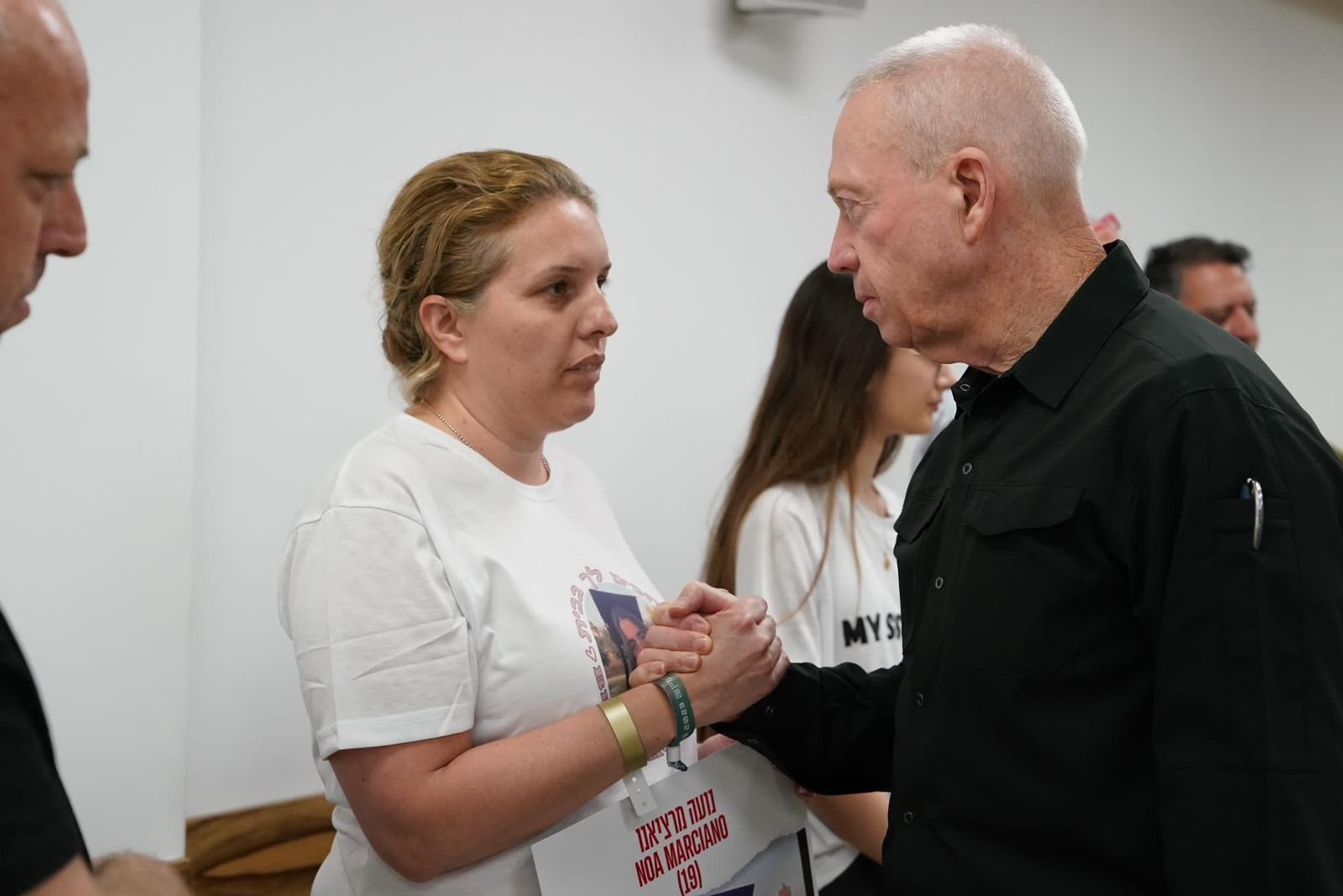 גלנט לנציגי משפחות החטופים: המהלך הקרקעי שזור במאמץ להשבתם