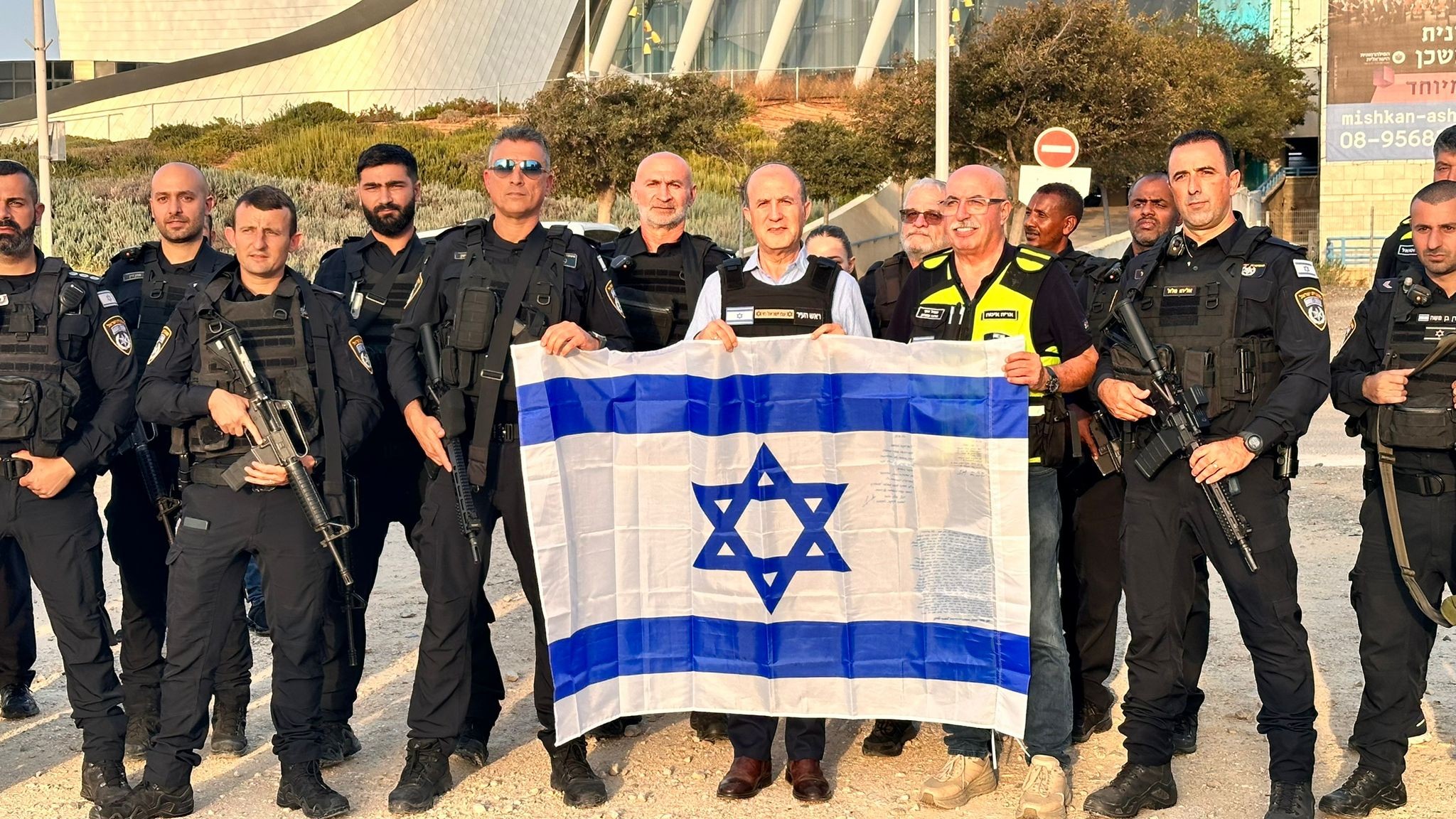 "מודים לכם על העוצמות": שוטרי אשדוד בפגישה מיוחדת בעירייה