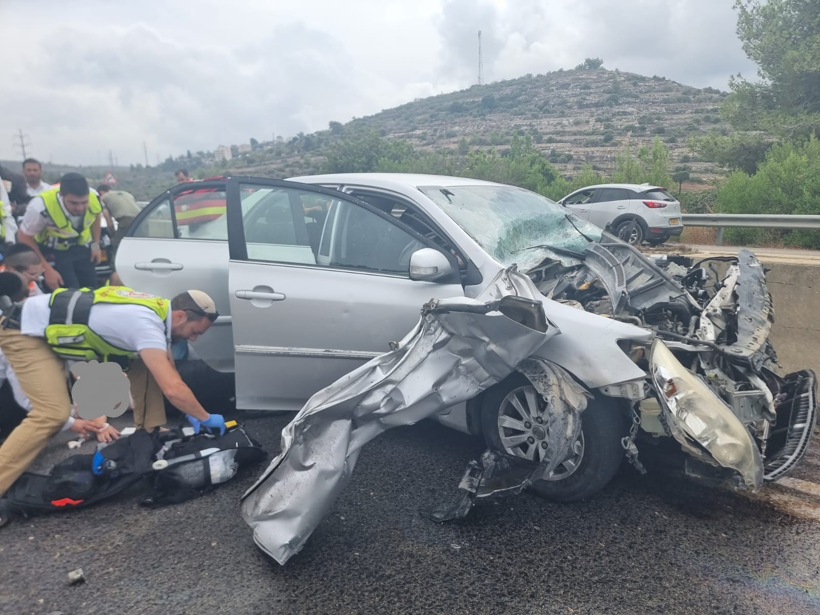 משפחה התנגשה בבטונדה ליד בית חורון - פעוט בן שבועיים נפגע