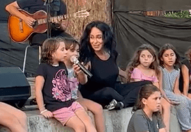 מצמרר: ריטה מבצעת שיר עם ילדי העוטף שנמלטו מהתופת
